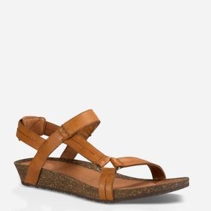 SOLD! DO NOT PURCHASE. TEVA Leather Sandal 9.5